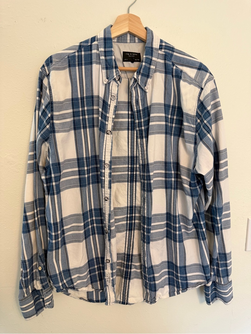 rag & bone Men's Blue and White Plaid Button-Down Shirt